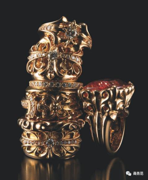 他家的银饰比金贵，却总有人想要挂几斤