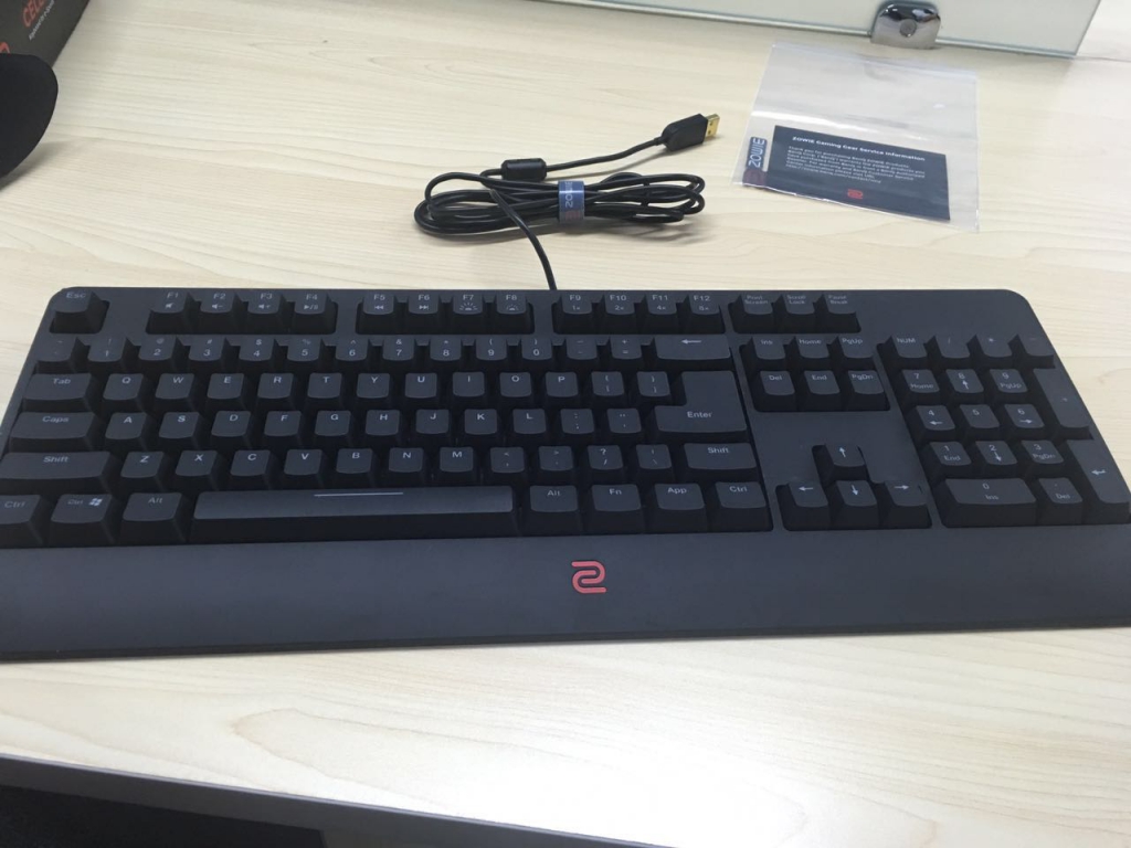 卓威新品谍照：ZOWIECELERITASⅡ电竞机械键盘