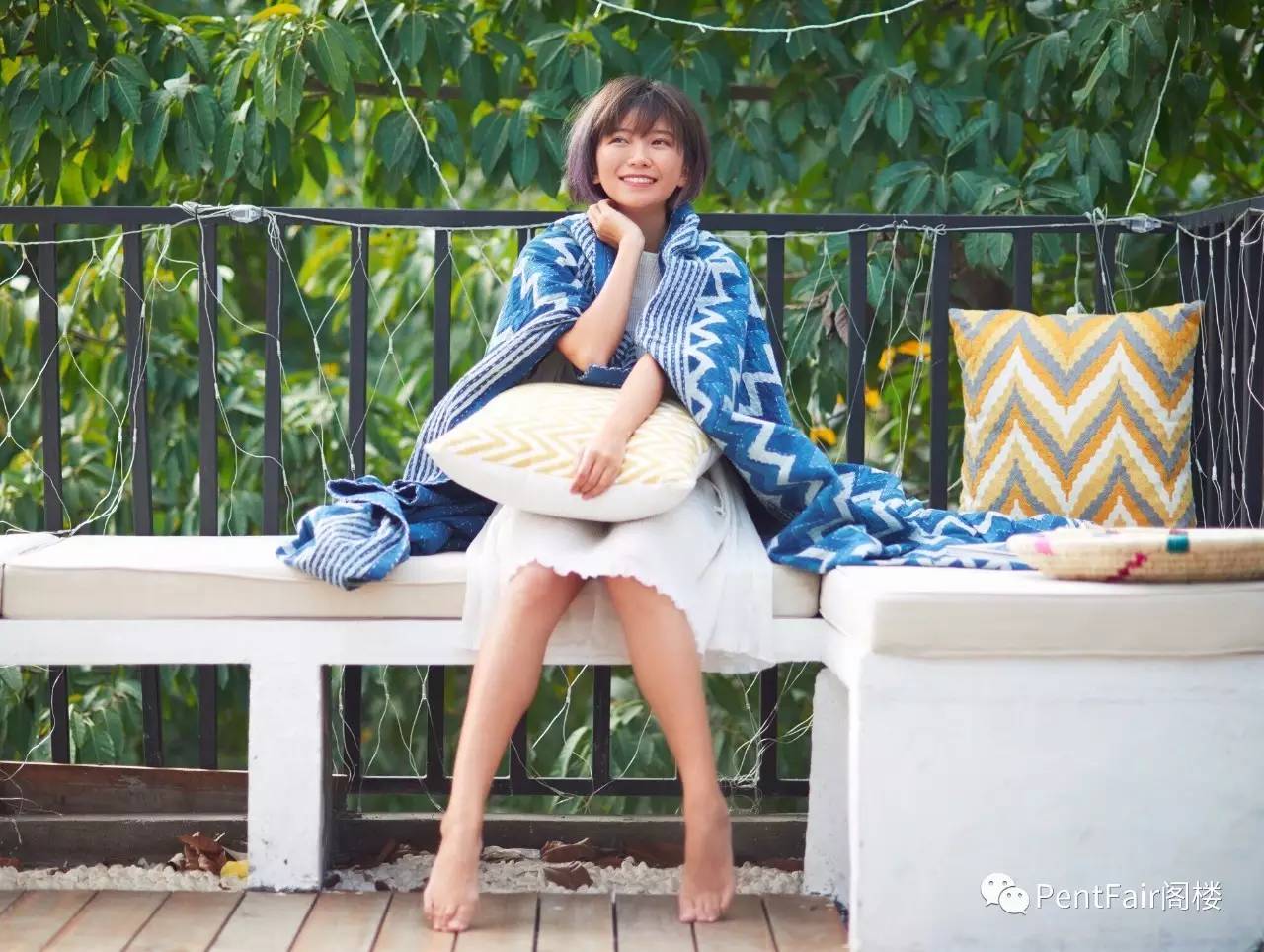 她曾是凤凰卫视小花，现在却辞职去非洲流浪美国冲浪｜最美行者