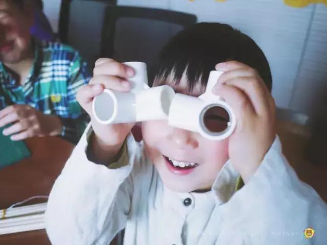 小朋友搭建小屋视频,户外小屋搭建