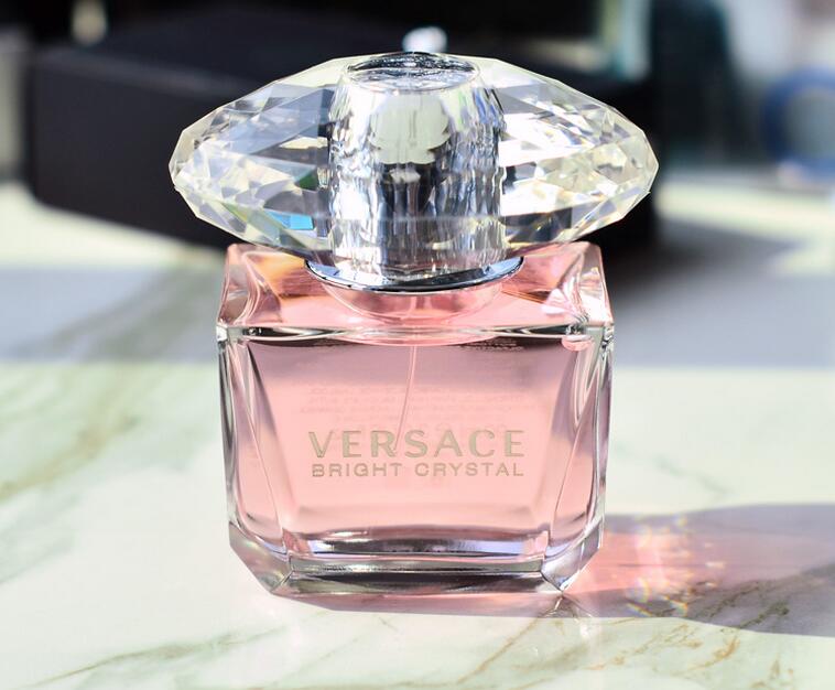 小清新的女生合适什么香水,小清新香水推荐大牌200左右