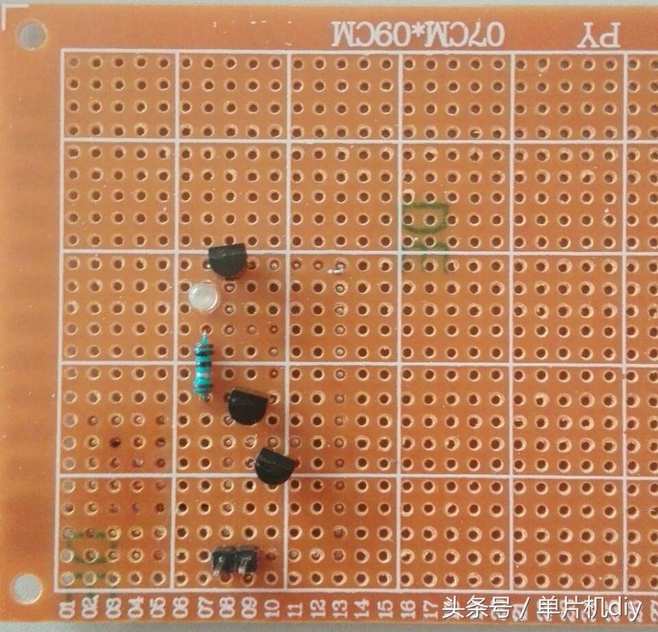 如何用万能表检测火线零线地线,家用电火线零线控制线怎么区分