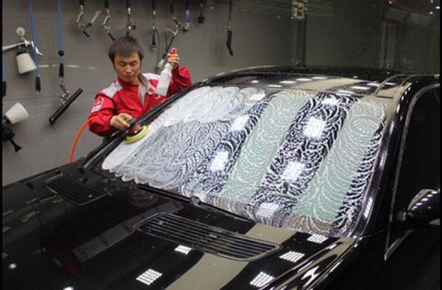 雨季镀膜玻璃水怎么用,雨季必备前档玻璃镀膜