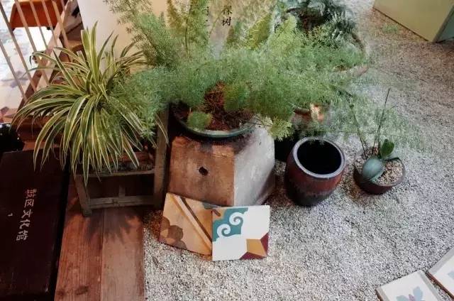 这座藏在旧城区菜市场里的“百货”，装满了老厦门的味道！