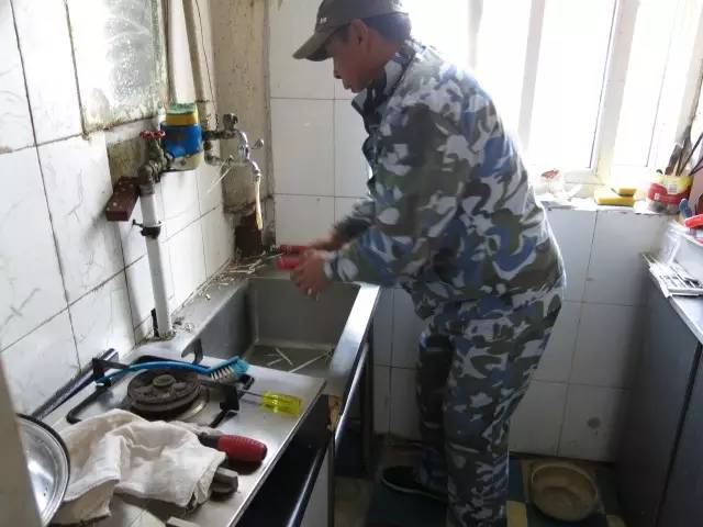 榜样暖人心,榜样的力量小城大爱