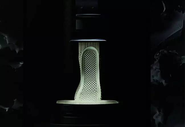 史上最强黑科技鞋,adidas最具性价比的球鞋