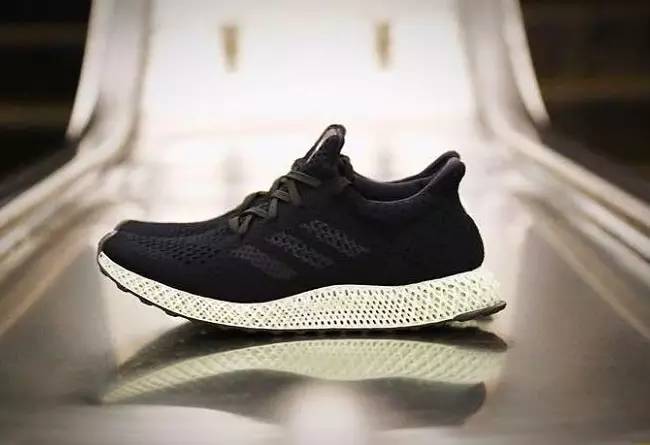史上最强黑科技鞋,adidas最具性价比的球鞋