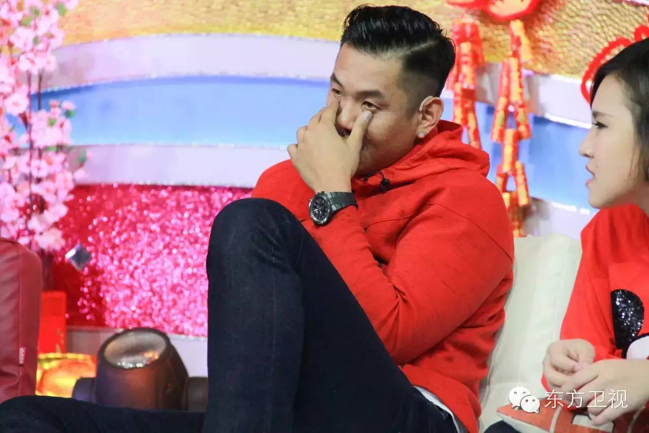 新年到来之际感谢所有帮助我的人,孟非在节目中给大家拜年