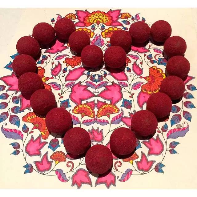 情人节礼物挑这几个准没错 (情人节礼物总有一款合适你)