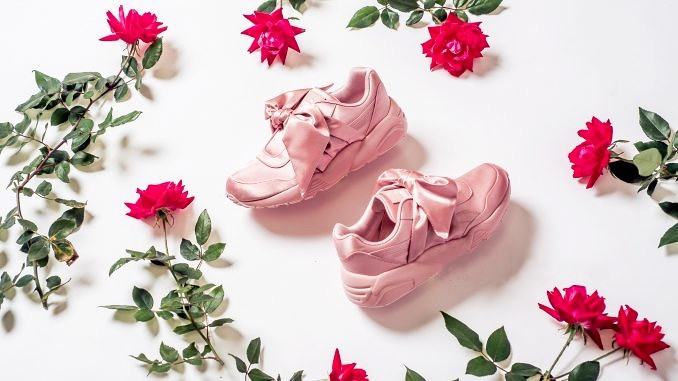 今年流行的大牌潮鞋,30双夏季最火粉色系潮鞋