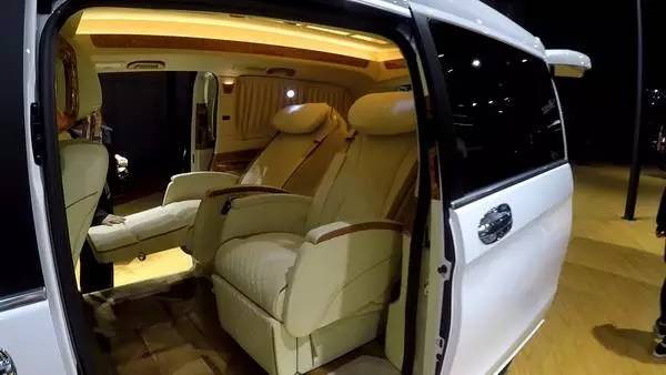 上海国际车展众多豪车,上海车展都发现哪些豪车