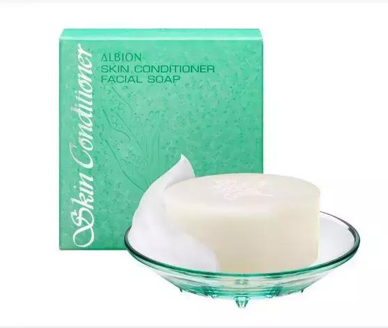 澳尔滨水乳合适什么肤质,奥尔滨渗透乳绿瓶合适什么肤质