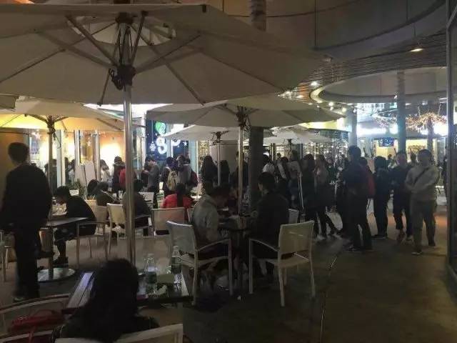 军事化管理、选址偏僻，这位台湾老炮却做出了茶饮界的爱马仕！