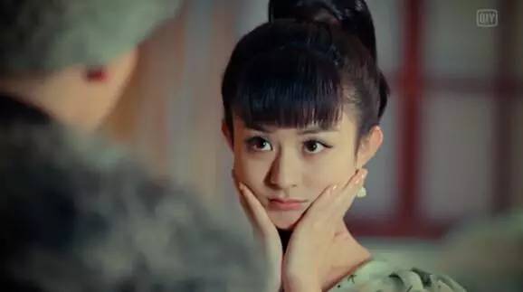 赵丽颖同款半扎马尾蝴蝶发型,45度侧面高马尾