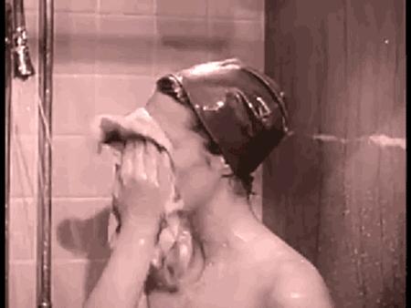 不服不行！你每天用的90%的化妆品竟出自这5个男人之手！