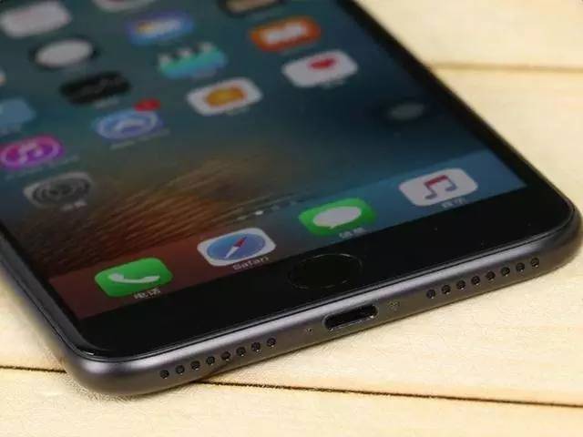 水凝膜和手机原膜哪个好,手机水凝膜和钢化膜有什么区别