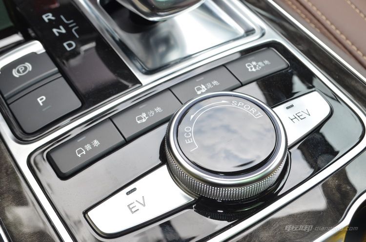 唐100加速测试,比亚迪唐100跑高速