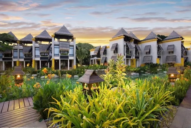 普吉岛合适亲子游的酒店,普吉岛订什么酒店