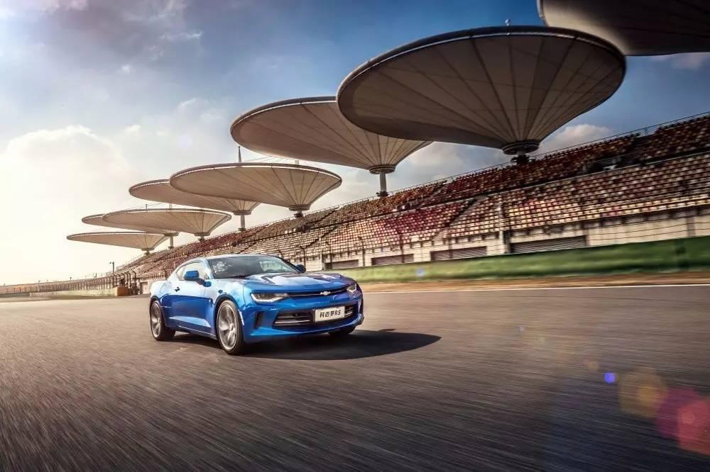 雪佛兰科迈罗rs漂移,雪佛兰科迈罗大黄蜂敞篷版漂移