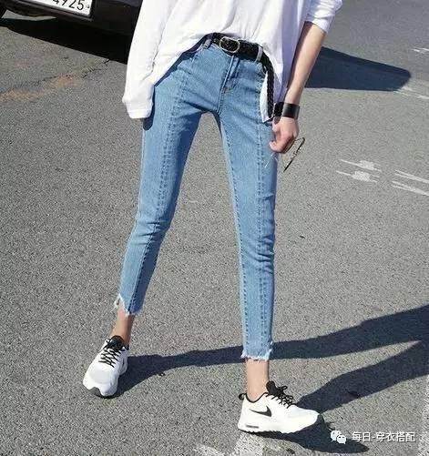 牛仔裤太大或太紧，这6个方法拯救你的牛仔裤！