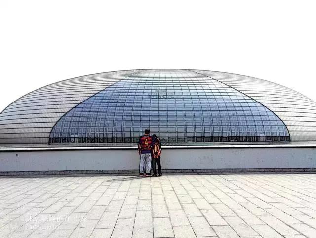 一次晒球衣活动却促成两位球迷的终身大事，故事是这样的……