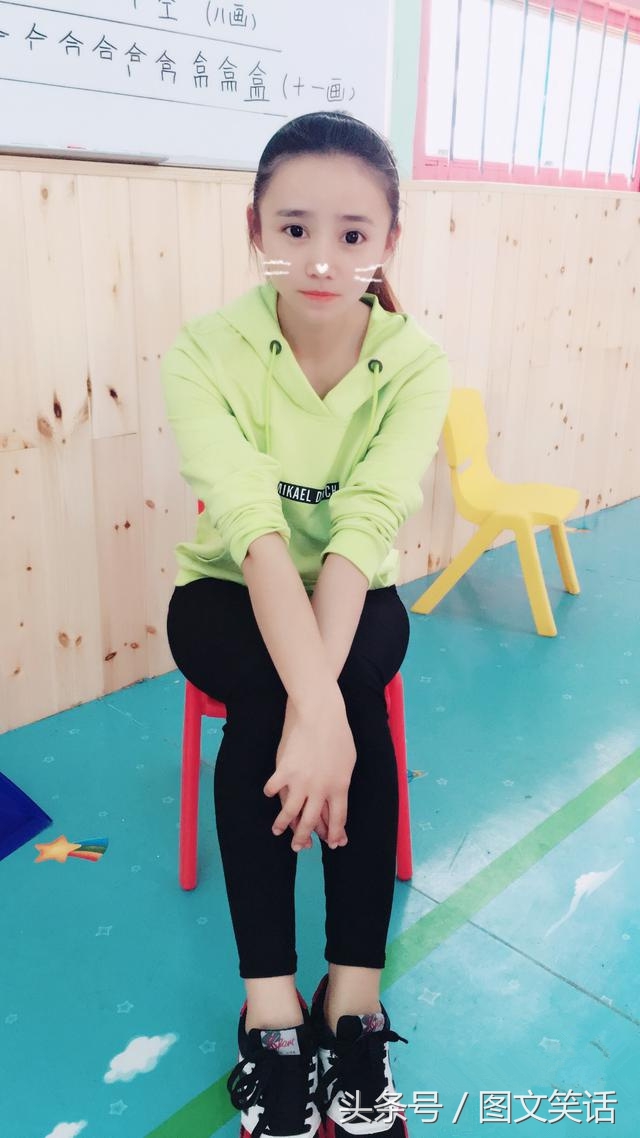 图文笑话：兄弟，你说普通话吧，你这四川话我听的脑壳疼