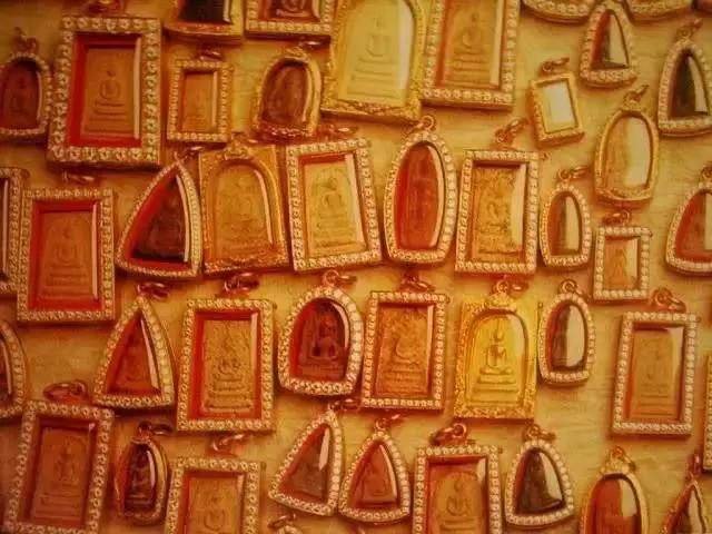 出门旅行，有些纪念品最好不要带回家