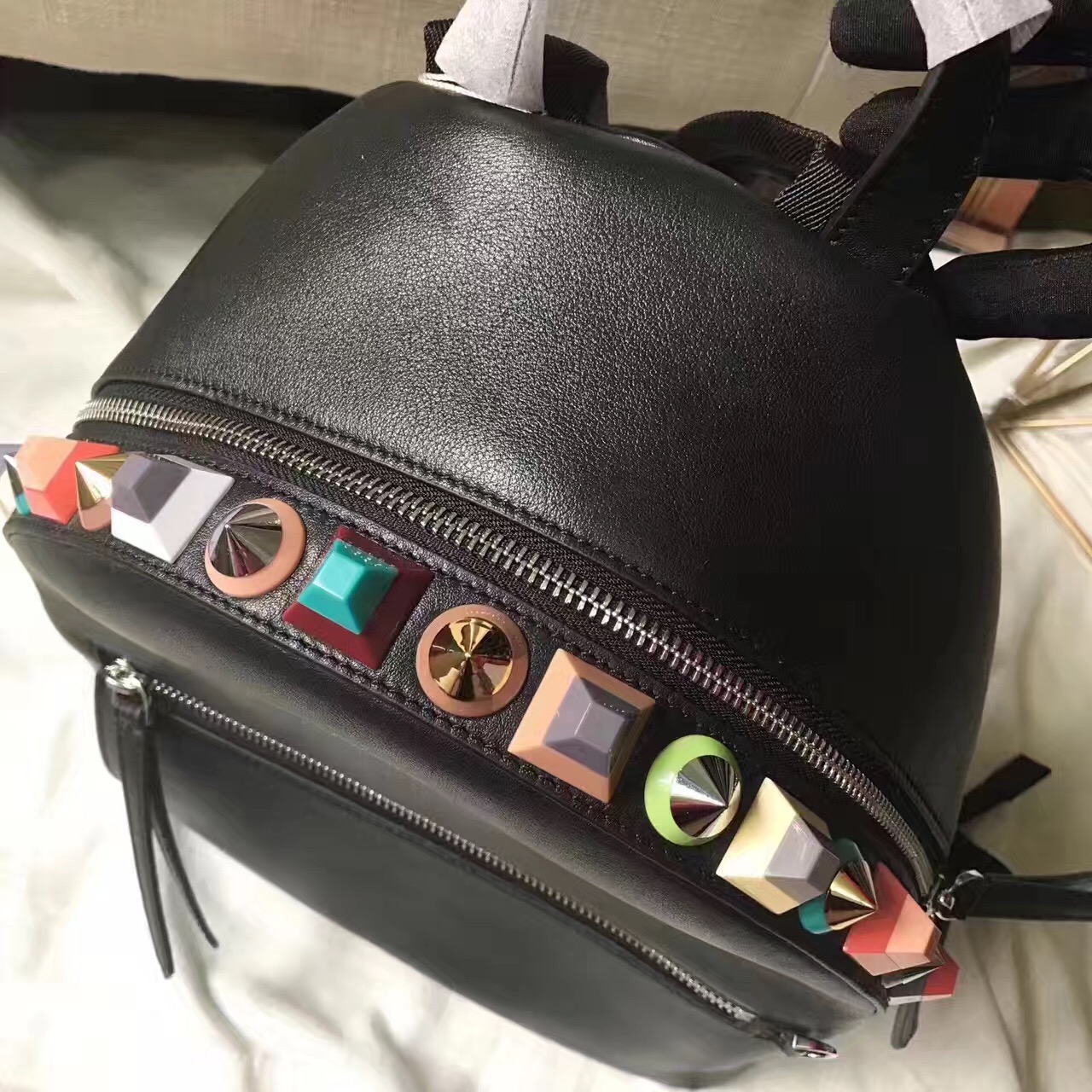 fendi包包大中小,fendi包经典款