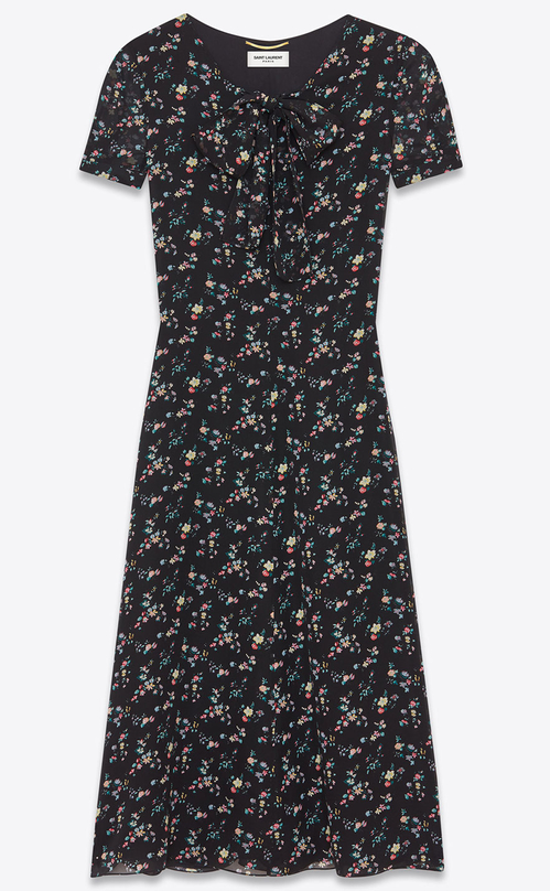 夏天的碎花裙怎么穿才好看,穿搭一件小碎花连衣裙