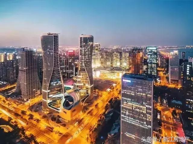 钱江新城的“红酒瓶”开了，能够天天cheers