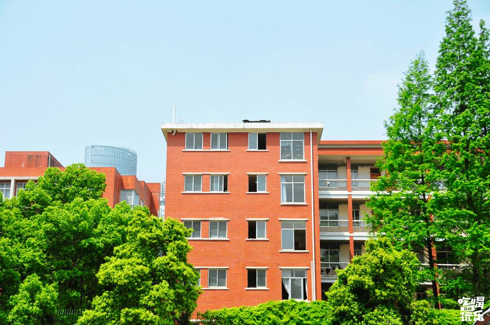 清水塘路从北到南，寻访旧时光里的一中味道