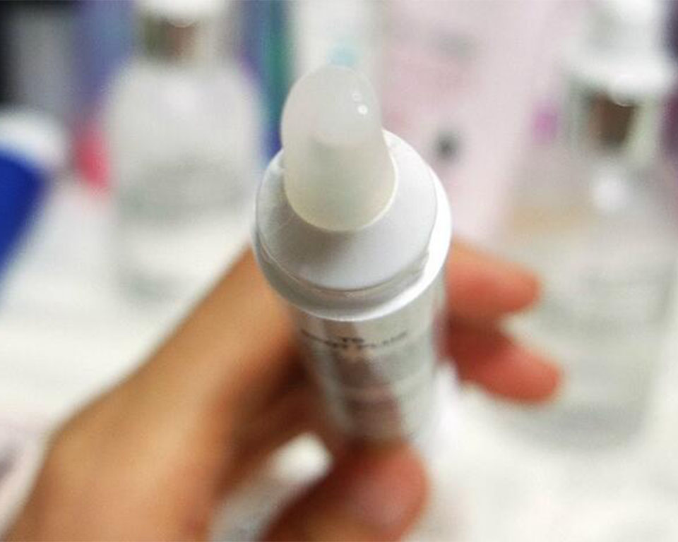 脖子后面长痘痘吃什么药,脖子后面头发长痘痘