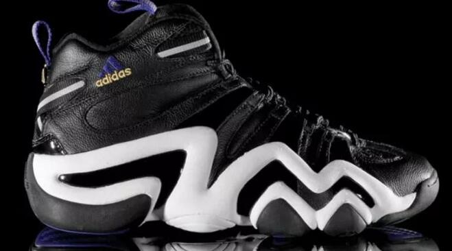 科比为什么没有新的球鞋系列,科比真正意义上的第一双耐克