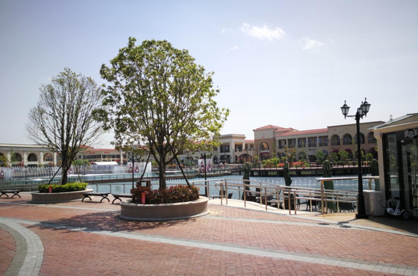 奥特莱斯为什么开在郊区,奥特莱斯几线城市才有