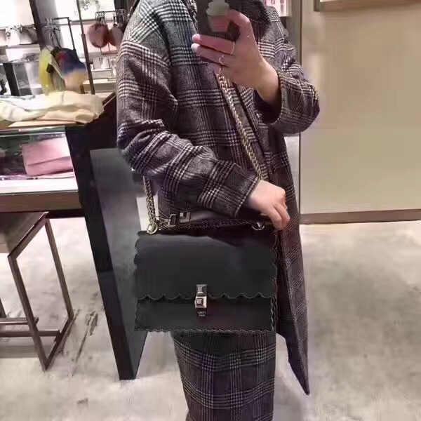 fendi包包大中小,fendi包经典款