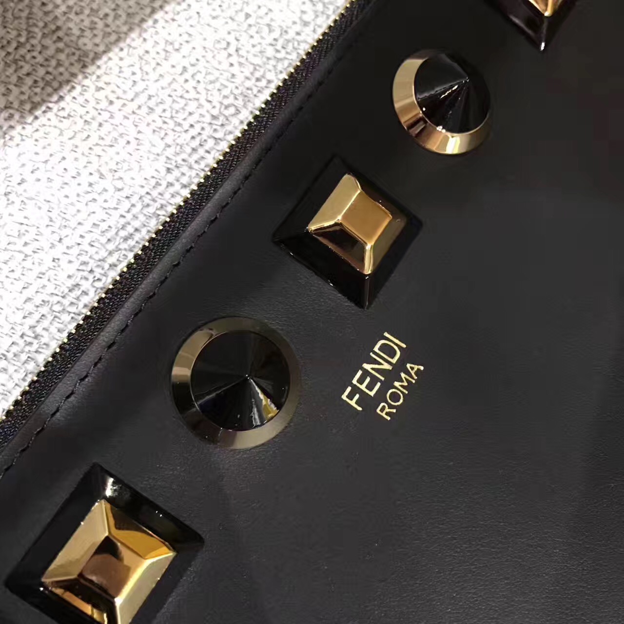 fendi包包大中小,fendi包经典款