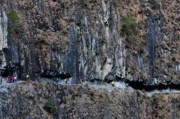 泼水节后，西双版纳该怎么玩，附防高温注意事项