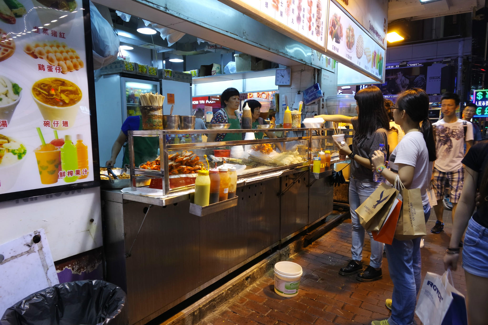 用护照去香港需要签证吗,去香港自由行需要办护照还是签证