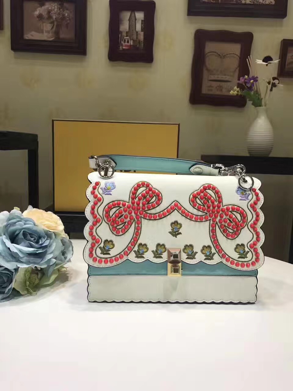 fendi包包大中小,fendi包经典款