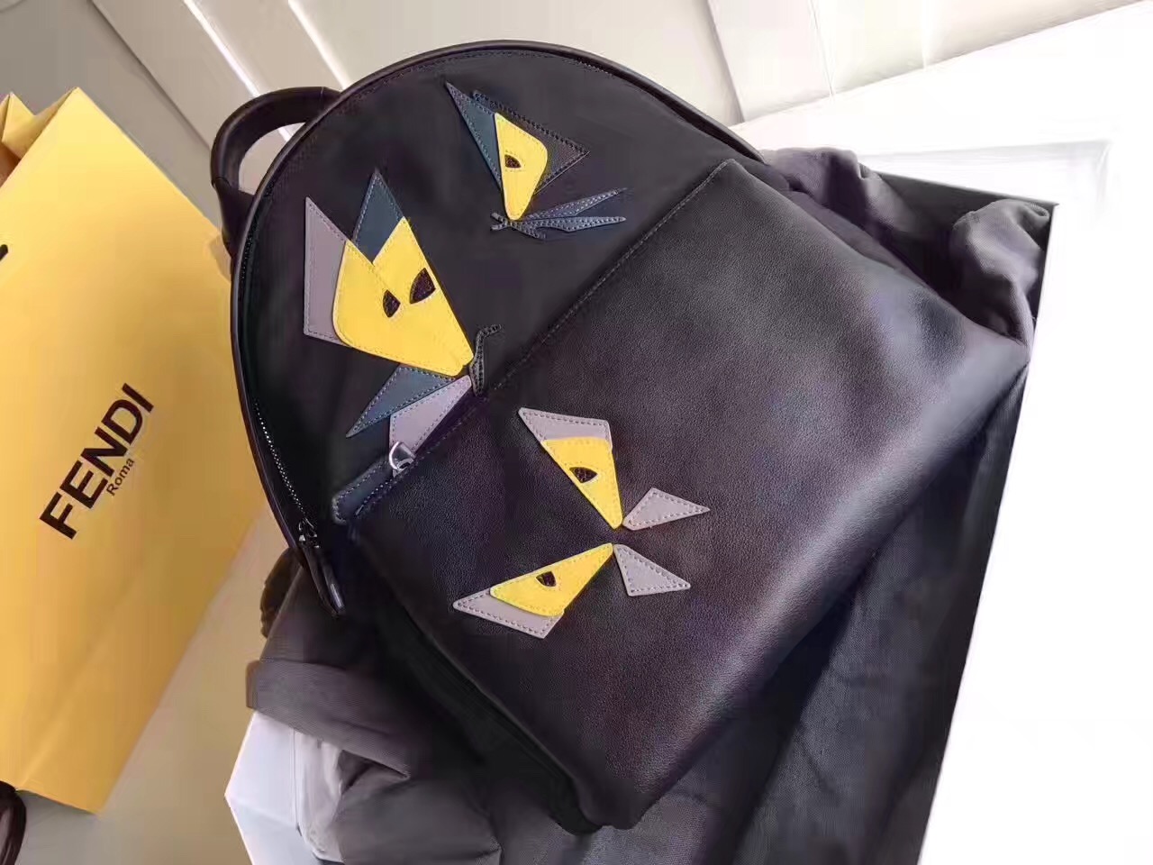 fendi包包大中小,fendi包经典款