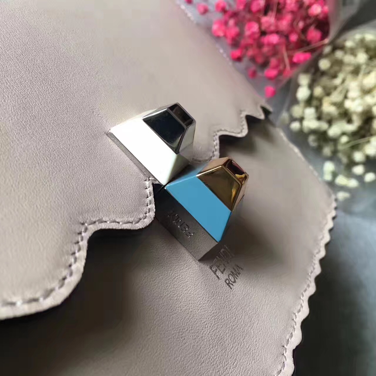 fendi包包大中小,fendi包经典款