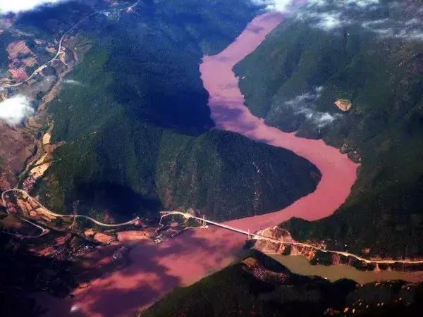 泼水节后，西双版纳该怎么玩，附防高温注意事项