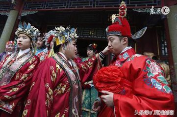 二傻子提亲完全版全集,二傻子去老岳父家拜年