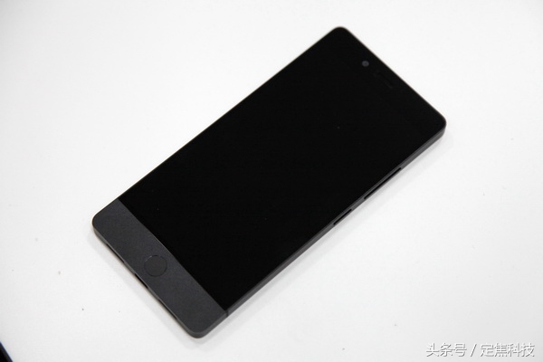 坚果pro揭开真面目,老罗坚果pro2发布会完全视频