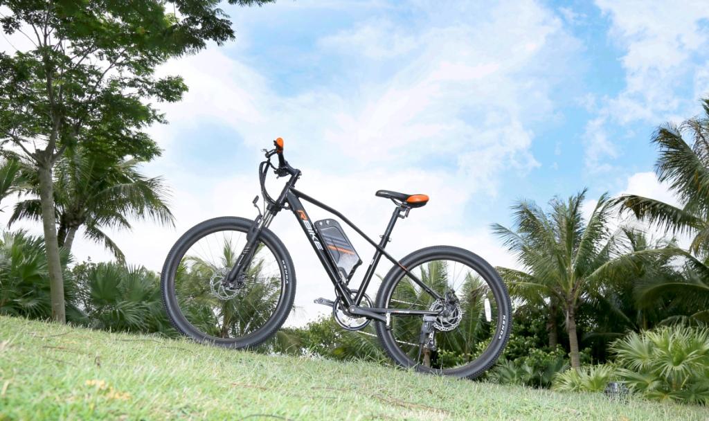 骑行时路上遇到坑怎么办,骑行去景点车放哪里