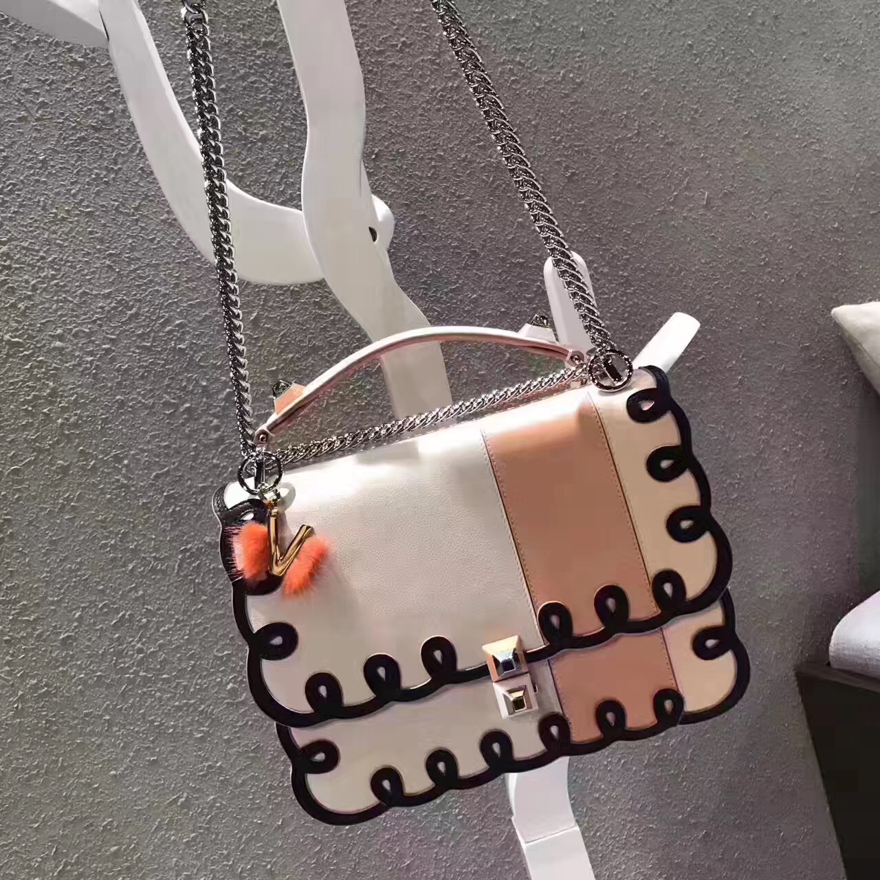 fendi包包大中小,fendi包经典款