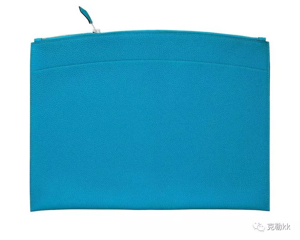 手里拿包怎么有腔调 (怎样拿手拿包)