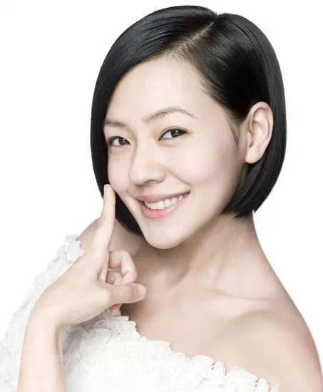 昆凌翻包护肤品,昆凌周杰伦护肤品