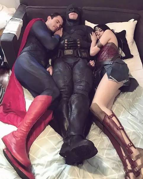 午间版：关系、躺列都是啥？二次元黑话不懂了！