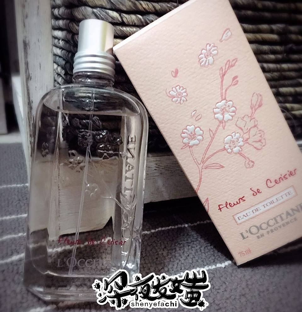 为什么现在的香水那么便宜,为什么买的香水和专柜味道不一样